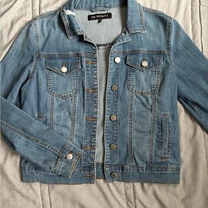 Classic Blue Denim Jean Jacket with Contrast Stitching